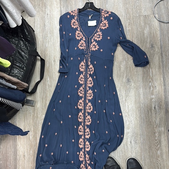 Free People Dresses & Skirts - Free People Blue Buttoned Sundress with 3/4 Sleeves